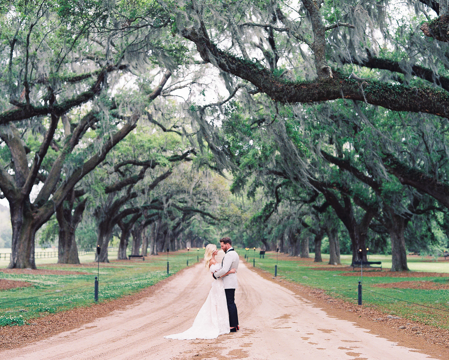 Charleston Wedding Photographers Virgil Bunao A Spring Boone Hall Plantation Wedding in Charleston  