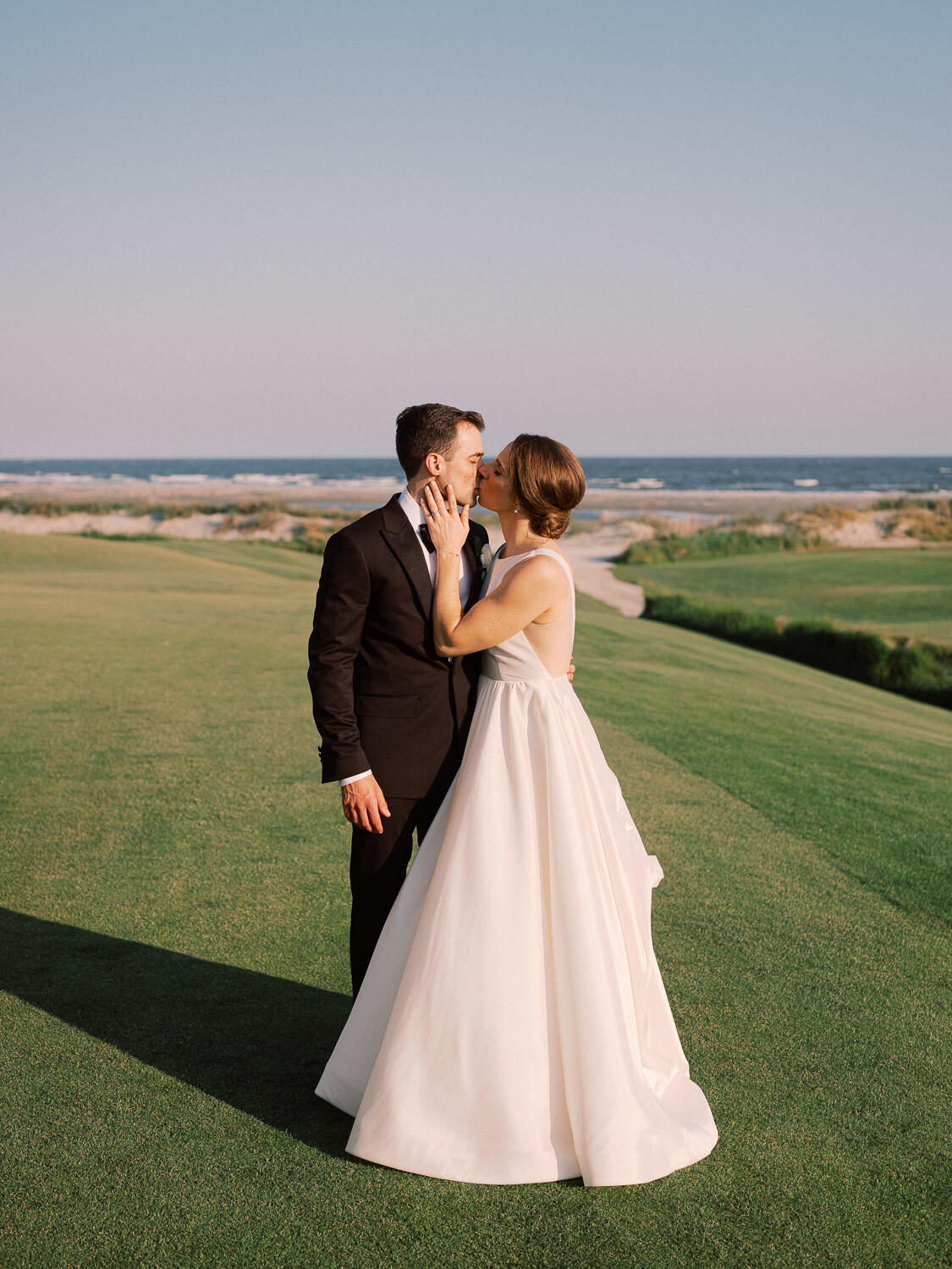 Kiawah Wedding Photographers Virgil Bunao Charleston Luxury Wedding Photographer Oceancourse