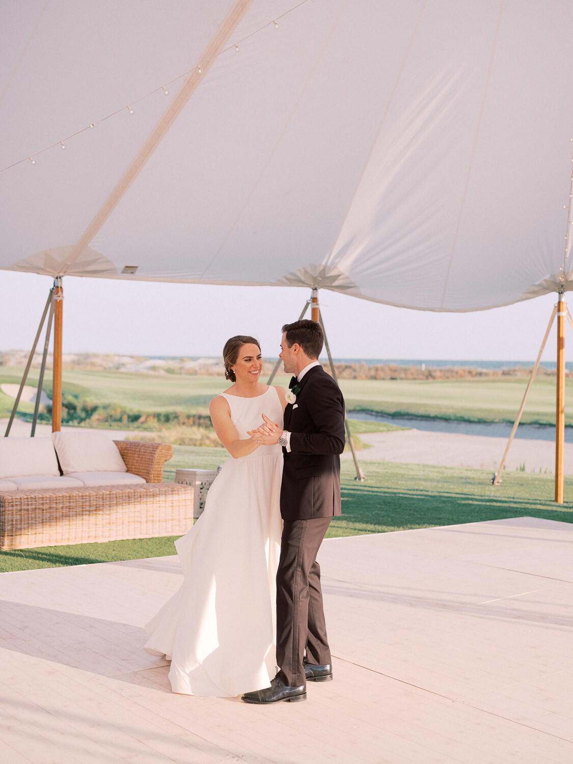 Kiawah Wedding Photographers Virgil Bunao Charleston Luxury Wedding Photographer Oceancourse