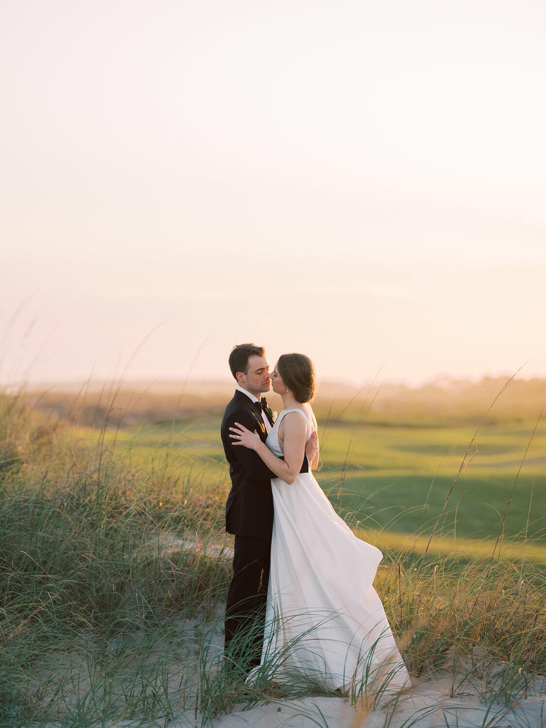 Kiawah Wedding Photographers Virgil Bunao Charleston Luxury Wedding Photographer Oceancourse