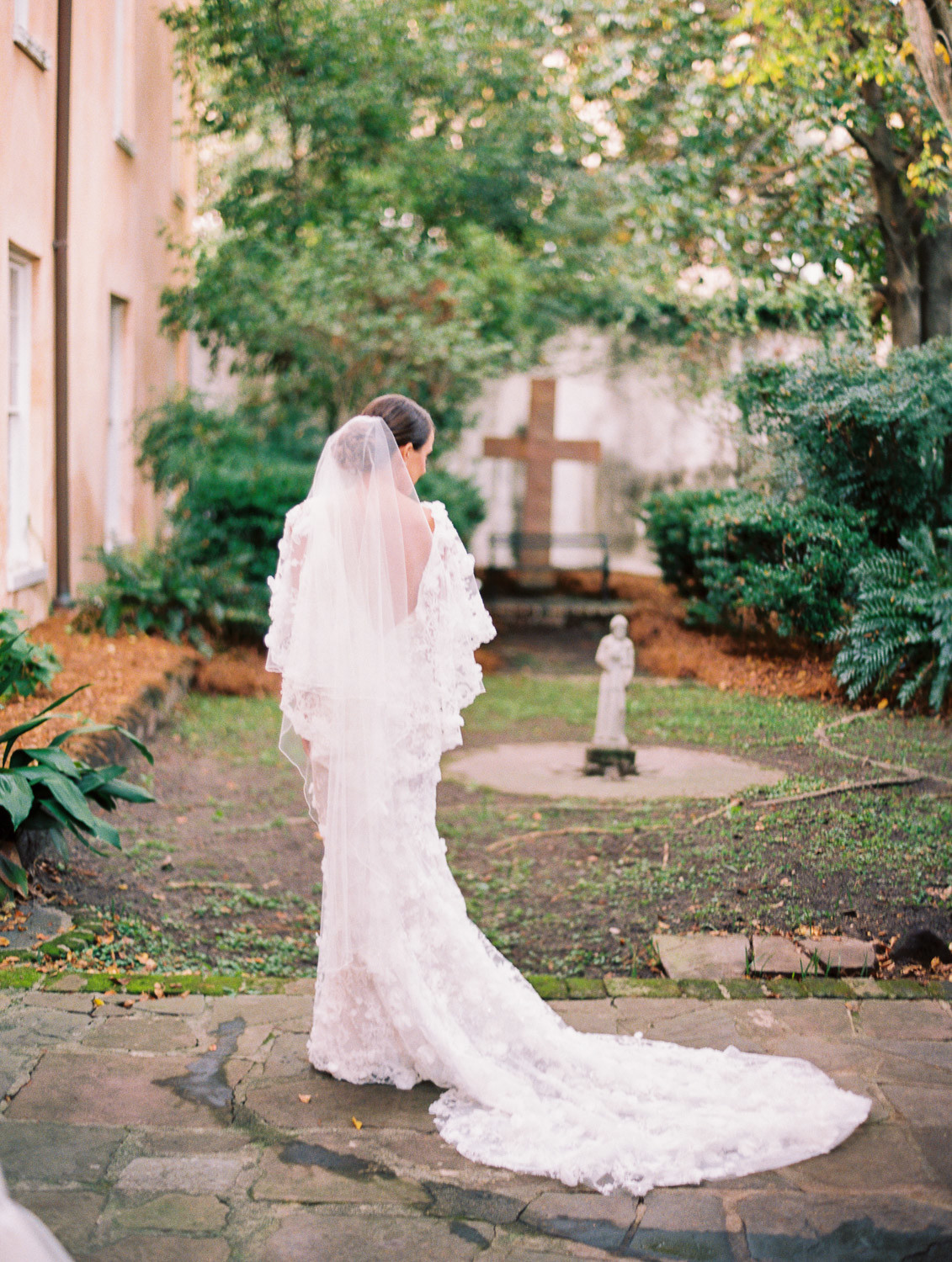 Charleston Wedding Photographers Virgil Bunao Whimsical Blush Wedding at Gibbes Museum of Art  